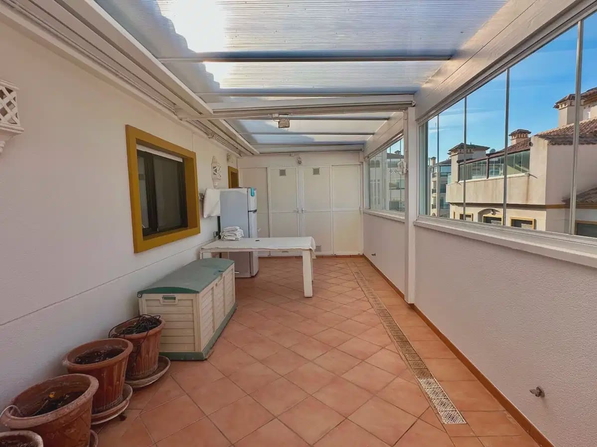 2 bedroom Penthouse for sale in Guardamar del Segura with pool - € 450,000 (Ref: 9897066)