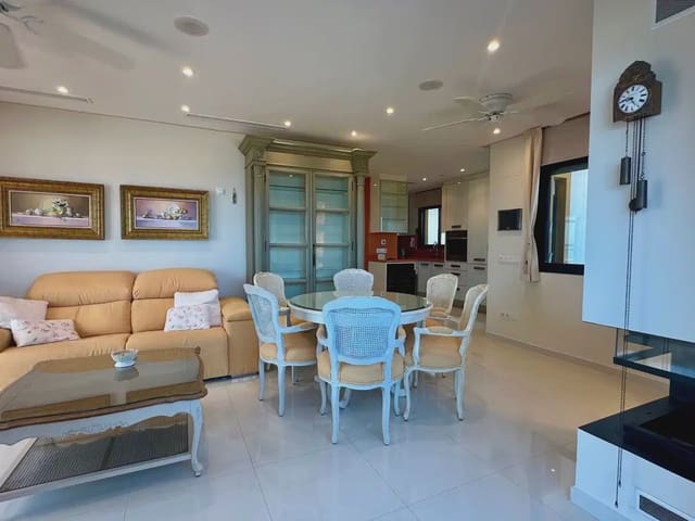 2 slaapkamer Penthouse te koop in Guardamar del Segura met zwembad - € 450.000 (Ref: 9897066)
