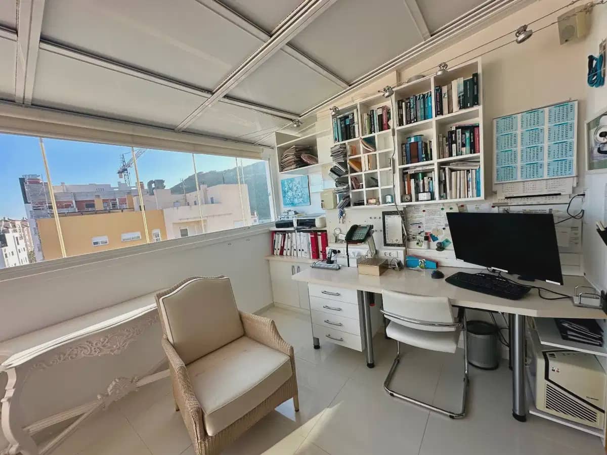 2 bedroom Penthouse for sale in Guardamar del Segura with pool - € 450,000 (Ref: 9897066)