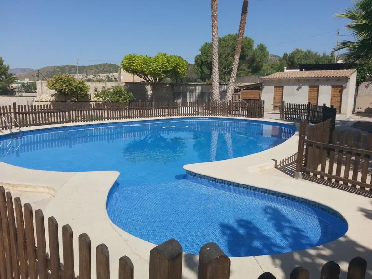 3 soveværelse Villa til salg i La Romana med swimmingpool garage - € 385.000 (Ref: 9897068)
