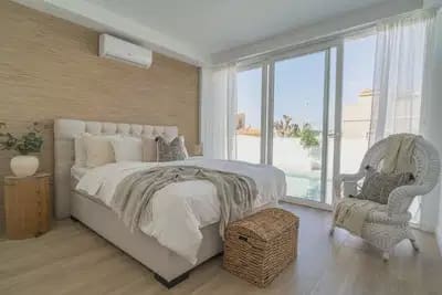 3 soverom Villa til salgs i La Siesta, Torrevieja med svømmebasseng - € 439 000 (Ref: 9897069)