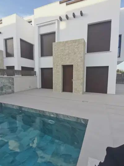 3 Zimmer Villa zu verkaufen in Los Montesinos mit Pool Garage - 465.000 € (Ref: 9897073)