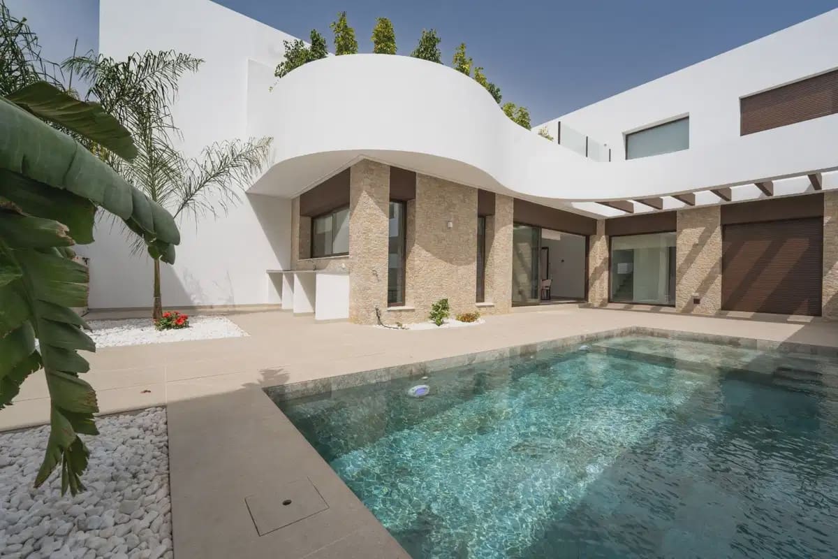 4 Zimmer Villa zu verkaufen in Almoradi mit Pool - 429.000 € (Ref: 9897074)