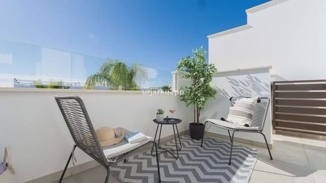 Apartamento de 3 habitaciones en Torre de la Horadada, Pilar de la Horadada en venta con piscina garaje - 399.000 € (Ref: 9897081)