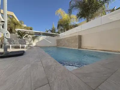 Chalet de 3 habitaciones en Los Montesinos en venta con piscina garaje - 409.000 € (Ref: 9897082)