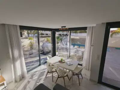 Chalet de 3 habitaciones en Los Montesinos en venta con piscina garaje - 409.000 € (Ref: 9897082)