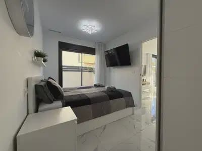Chalet de 3 habitaciones en Los Montesinos en venta con piscina garaje - 409.000 € (Ref: 9897082)