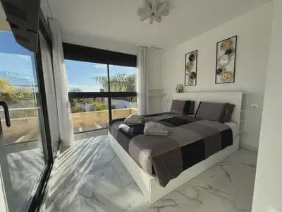 Chalet de 3 habitaciones en Los Montesinos en venta con piscina garaje - 409.000 € (Ref: 9897082)
