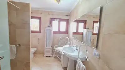 4 bedroom Townhouse for sale in Elda - € 429,995 (Ref: 9897084)