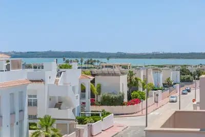3 quarto Moradia Geminada para venda em Ciudad Quesada com piscina garagem - 470 000 € (Ref: 9897086)