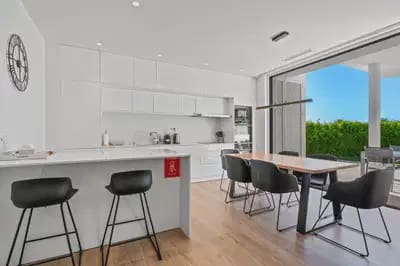 2 sovrum Lägenhet till salu i Las Colinas Golf med pool - 460 000 € (Ref: 9897090)