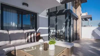 3 chambre Villa/Maison à vendre à Orihuela Costa avec piscine - 449 950 € (Ref: 9897091)