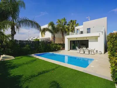 3 Zimmer Villa zu verkaufen in Ciudad Quesada - 459.000 € (Ref: 9897092)