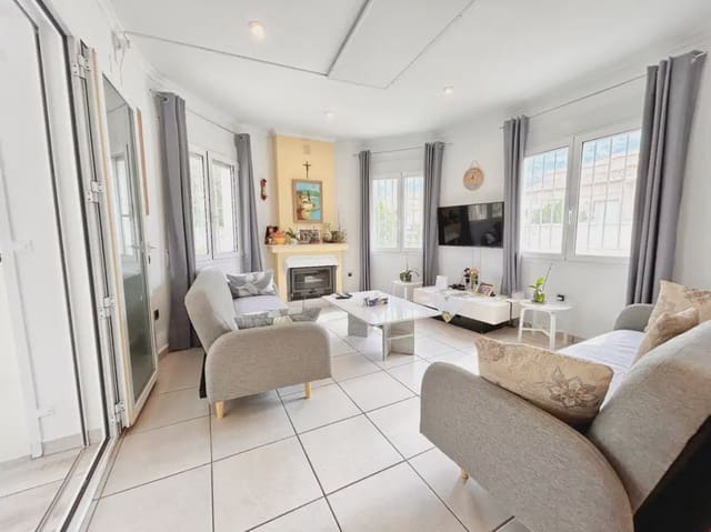 3 bedroom Villa for sale in Dénia - € 459,000 (Ref: 9897093)