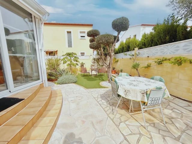 3 bedroom Villa for sale in Dénia - € 459,000 (Ref: 9897093)
