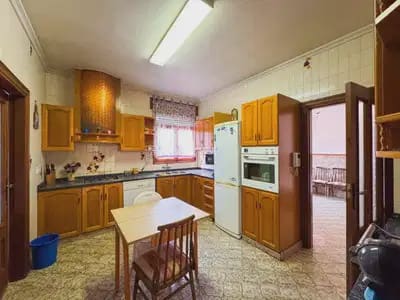 7 bedroom Villa for sale in Elda - € 395,000 (Ref: 9897095)