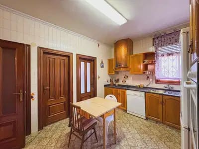 7 bedroom Villa for sale in Elda - € 395,000 (Ref: 9897095)