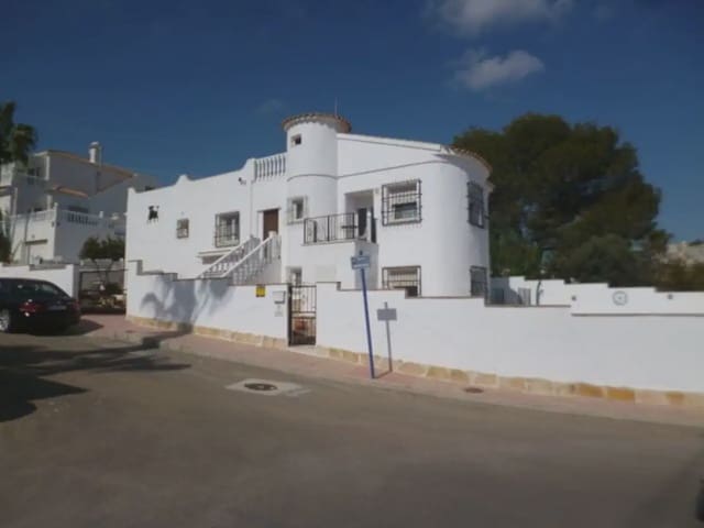 5 soverom Villa til salgs i Villamartin, Orihuela - € 449 000 (Ref: 9897096)