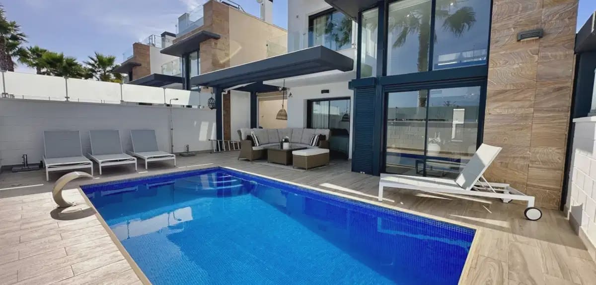 3 quarto Moradia para venda em Orihuela Costa - 449 950 € (Ref: 9897100)