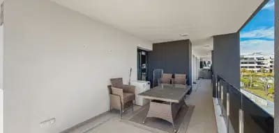3 slaapkamer Strandappartement te koop in Playa Flamenca, Orihuela met zwembad - € 450.000 (Ref: 9897104)