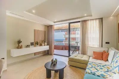 3 soverom Strandleiligheter til salgs i Torrevieja med svømmebasseng - € 439 000 (Ref: 9897105)