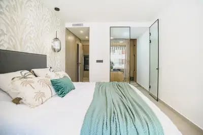 3 soverom Strandleiligheter til salgs i Torrevieja med svømmebasseng - € 439 000 (Ref: 9897105)