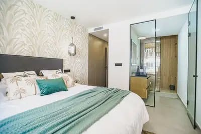 3 soverom Strandleiligheter til salgs i Torrevieja med svømmebasseng - € 439 000 (Ref: 9897105)