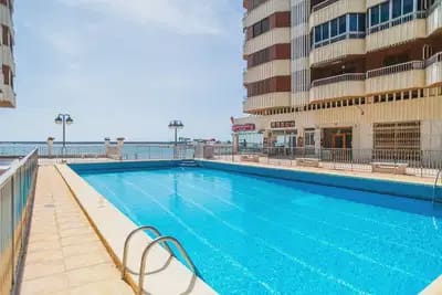 3 soverom Strandleiligheter til salgs i Torrevieja med svømmebasseng - € 439 000 (Ref: 9897105)