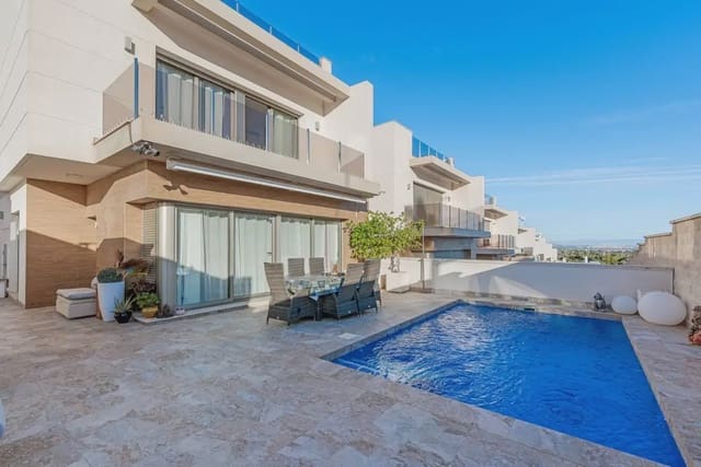 3 soveværelse Villa til salg i Villamartin, Orihuela - € 425.000 (Ref: 9897107)
