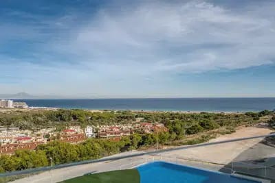 3 slaapkamer Penthouse te koop in Gran Alacant met zwembad - € 435.000 (Ref: 9897108)