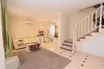 Pareado de 3 habitaciones en Torrevieja en venta - 445.000 € (Ref: 9897110)