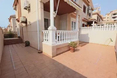 Pareado de 3 habitaciones en Torrevieja en venta - 445.000 € (Ref: 9897110)