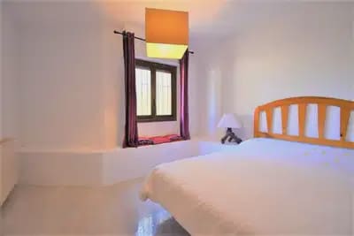 Chalet de 6 habitaciones en Villamartin en venta - 450.000 € (Ref: 9914861)