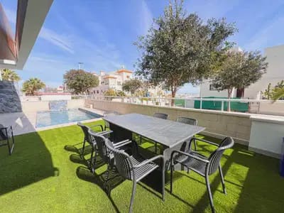 3 sovrum Lägenhet till salu i Guardamar del Segura - 399 000 € (Ref: 9914862)