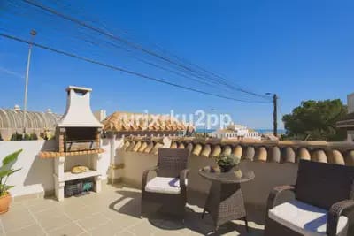 3 makuuhuone Huvila myytävänä paikassa Torrevieja - 449 000 € (Ref: 9914865)