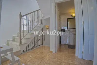 3 makuuhuone Huvila myytävänä paikassa Torrevieja - 449 000 € (Ref: 9914865)