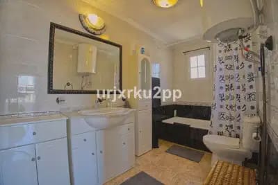 3 makuuhuone Huvila myytävänä paikassa Torrevieja - 449 000 € (Ref: 9914865)