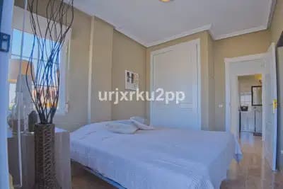 3 makuuhuone Huvila myytävänä paikassa Torrevieja - 449 000 € (Ref: 9914865)