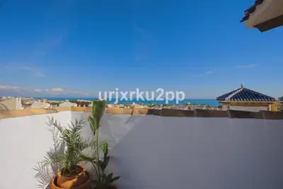 3 makuuhuone Huvila myytävänä paikassa Torrevieja - 449 000 € (Ref: 9914865)