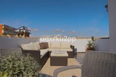 3 makuuhuone Huvila myytävänä paikassa Torrevieja - 449 000 € (Ref: 9914865)