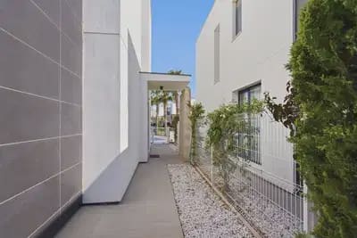 3 soveværelse Villa til salg i Orihuela Costa med swimmingpool garage - € 429.000 (Ref: 9914866)