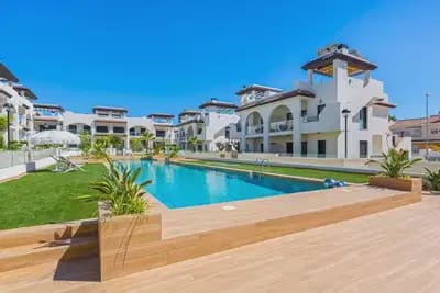 3 bedroom Penthouse for sale in Ciudad Quesada with pool - € 444,500 (Ref: 9914872)