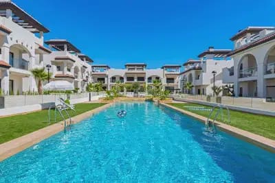 3 bedroom Penthouse for sale in Ciudad Quesada with pool - € 444,500 (Ref: 9914872)