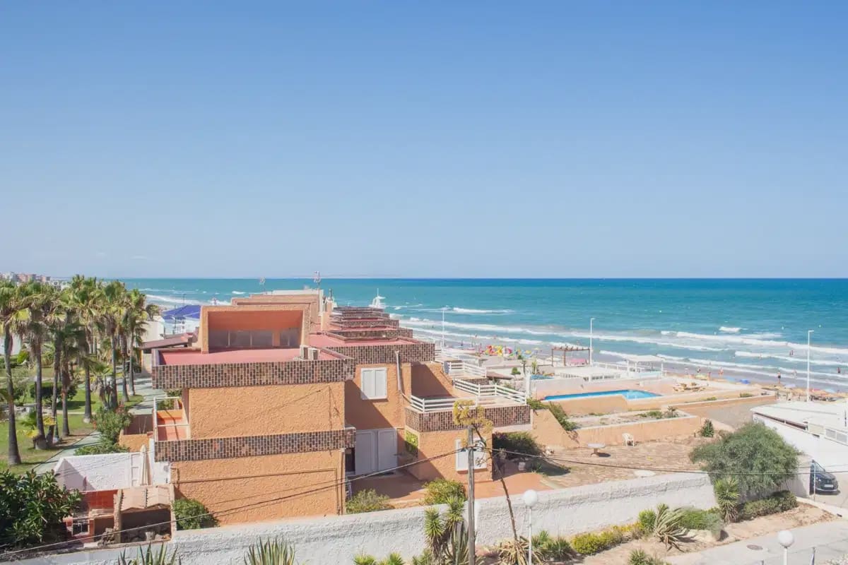 2 bedroom Beach Apartment for sale in La Mata - € 320,000 (Ref: 9923225)