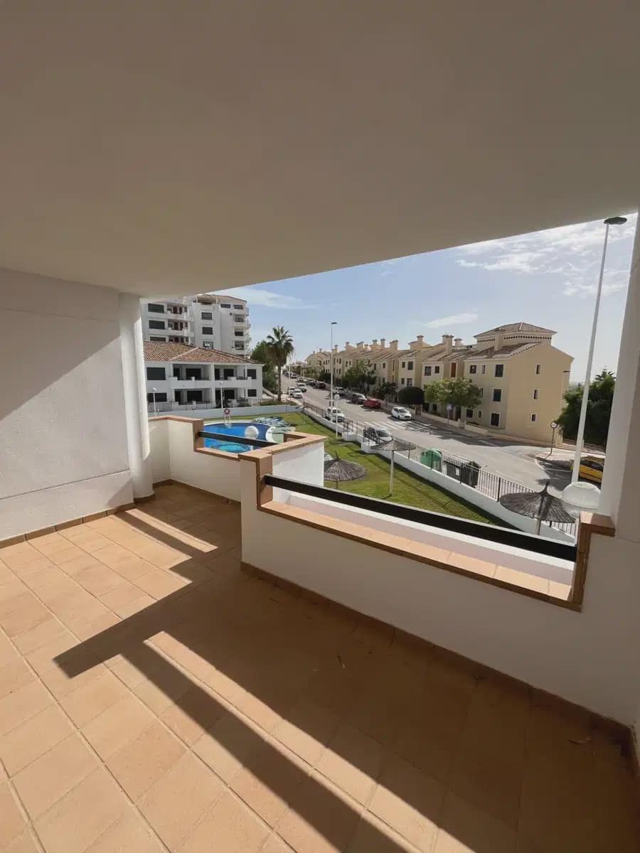 2 sovrum Lägenhet till salu i Orihuela Costa med pool - 238 000 € (Ref: 9932622)