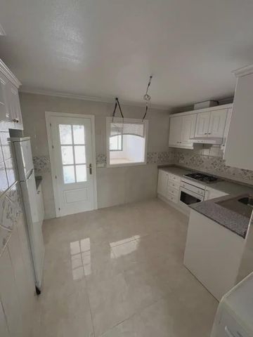 2 soveværelse Lejlighed til salg i Playa Flamenca, Orihuela med swimmingpool garage - € 298.900 (Ref: 9932622)