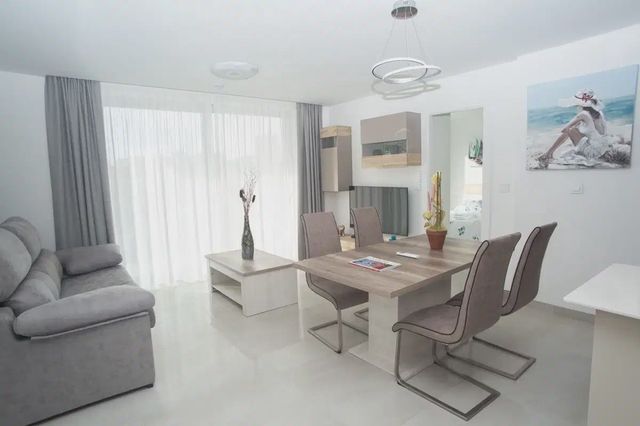 1 soverom Leilighet til salgs i Cala de Finestrat, Finestrat med svømmebasseng garasje - € 280 000 (Ref: 9932627)