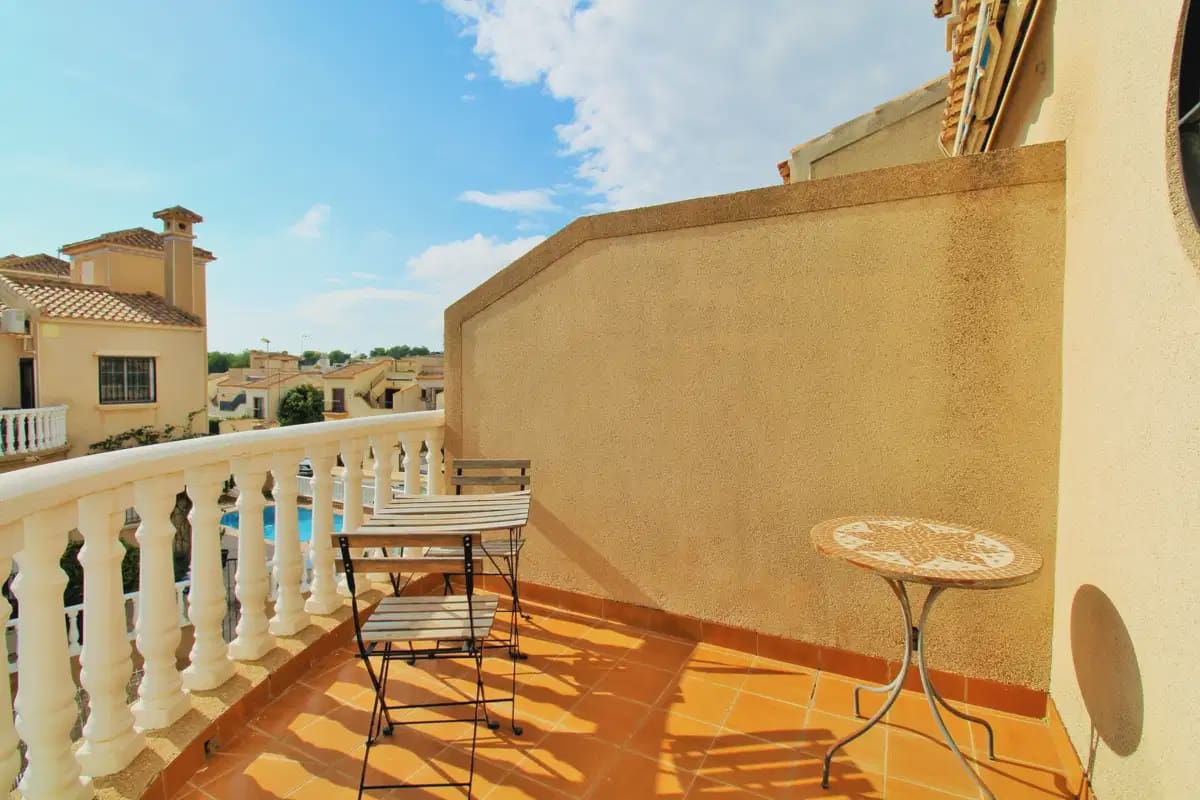 2 Zimmer Haus zu verkaufen in Villamartin mit Pool - 279.900 € (Ref: 9932635)