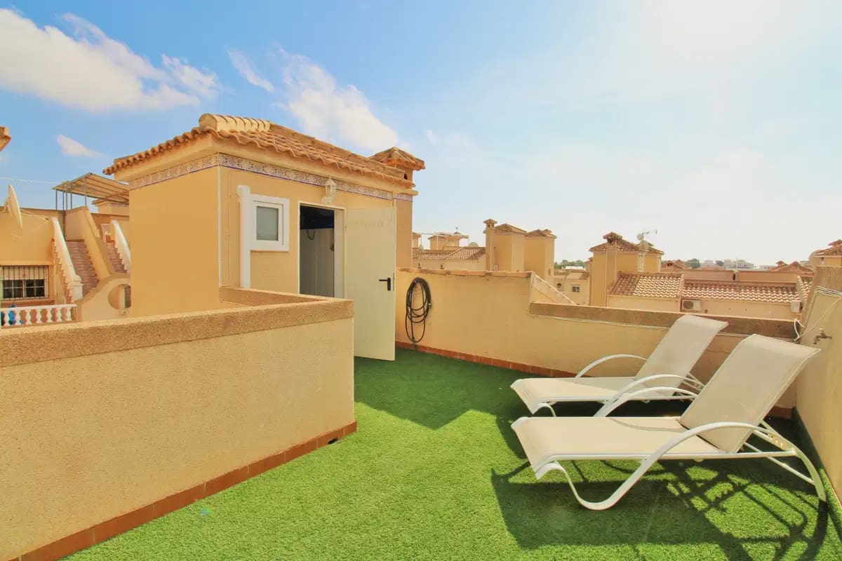 2 Zimmer Haus zu verkaufen in Villamartin mit Pool - 279.900 € (Ref: 9932635)