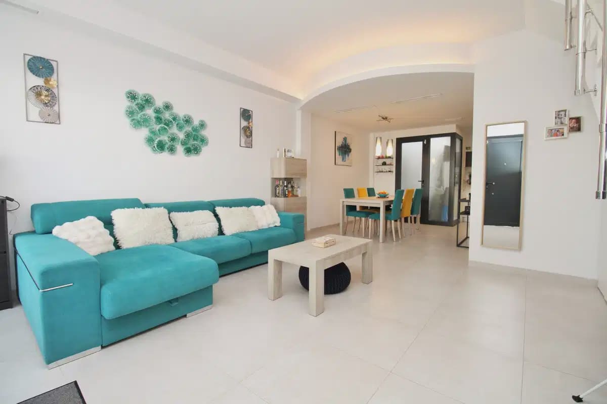 2 quarto Casa em Banda para venda em Villamartin com piscina - 294 990 € (Ref: 9932636)